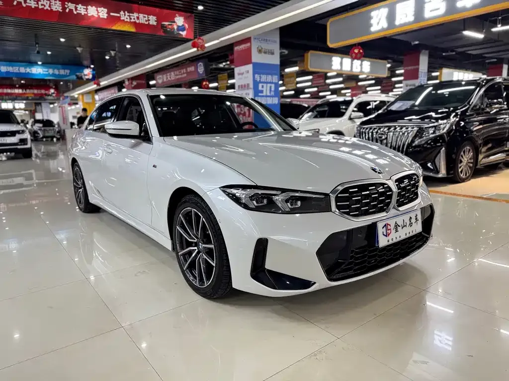 BMW 3 Series 2024 из CN, фото 3