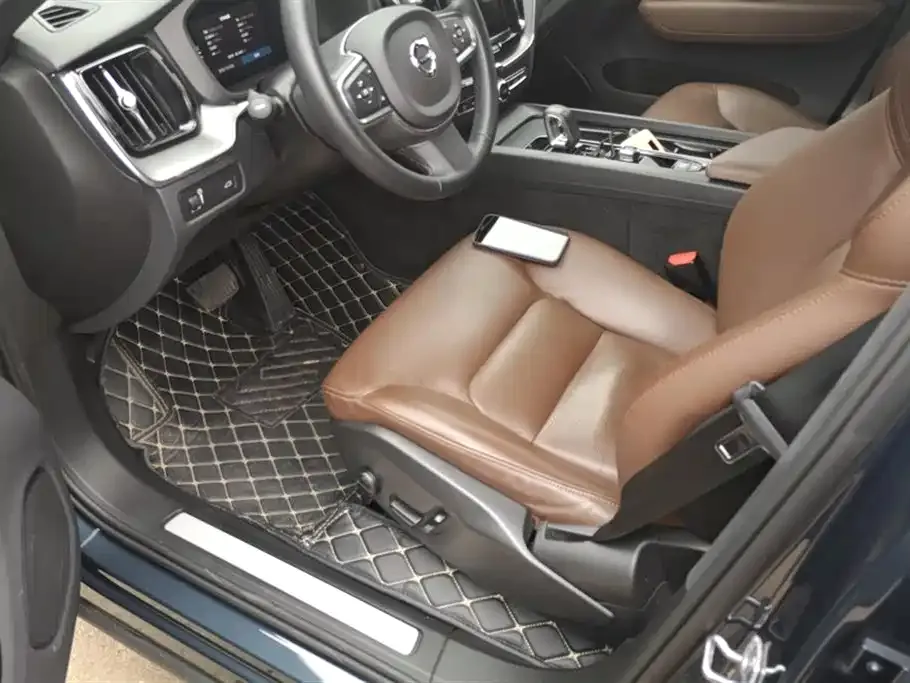 Volvo XC60 2021 из CN, фото 9