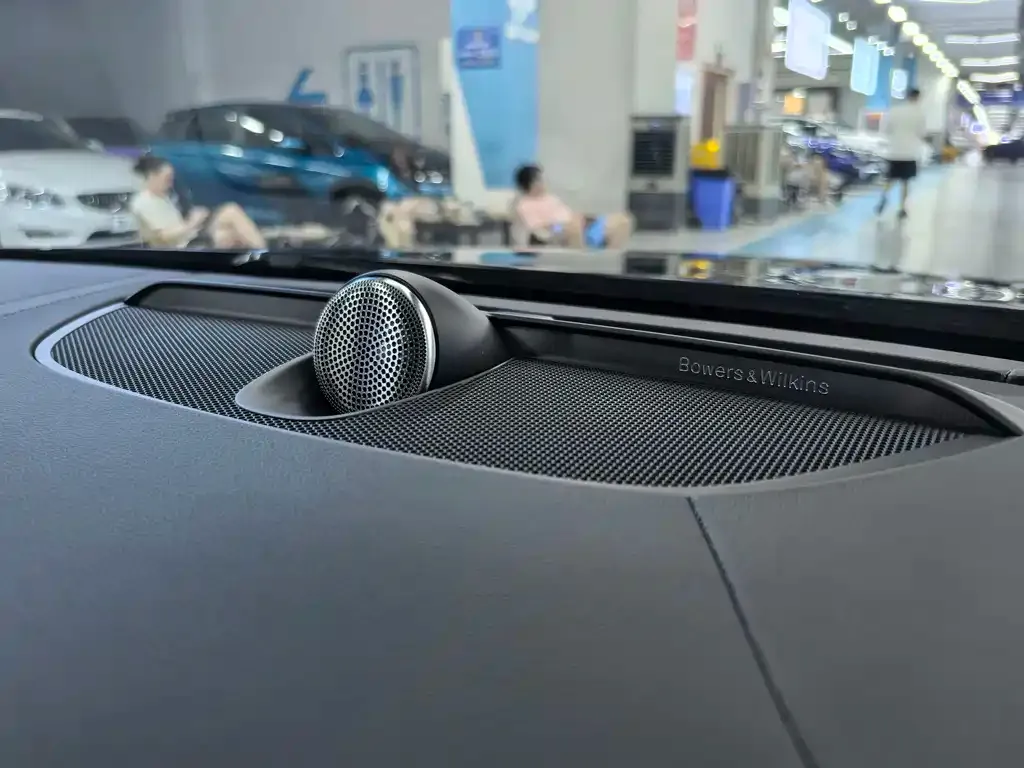 Volvo S90 2025 из CN, фото 7