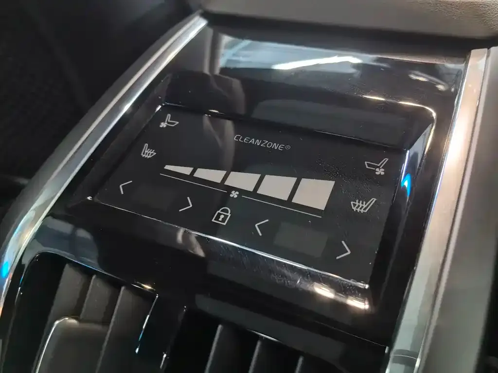 Volvo S90 2025 из CN, фото 9