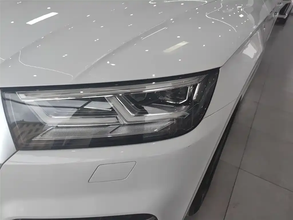 Audi Q5L 2021 из CN, фото 3