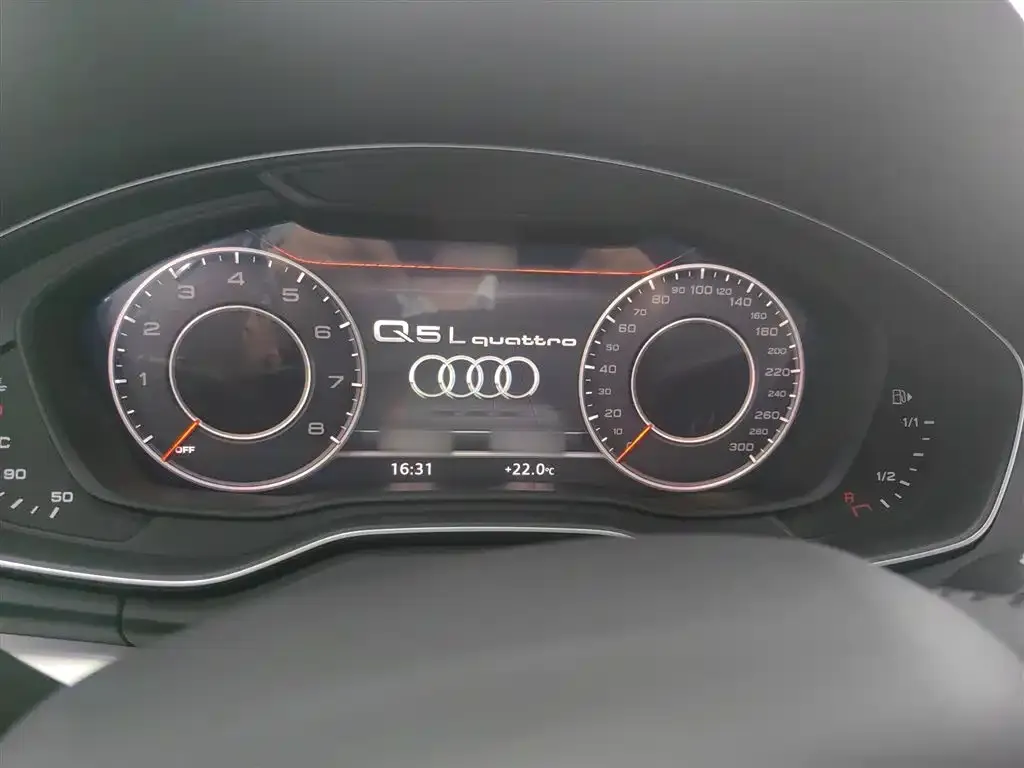 Audi Q5L 2021 из CN, фото 5