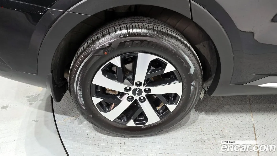 Kia Sorento — фото 5