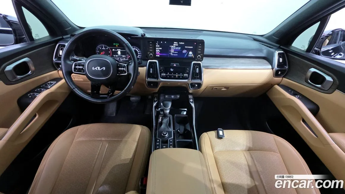 Kia Sorento — фото 7