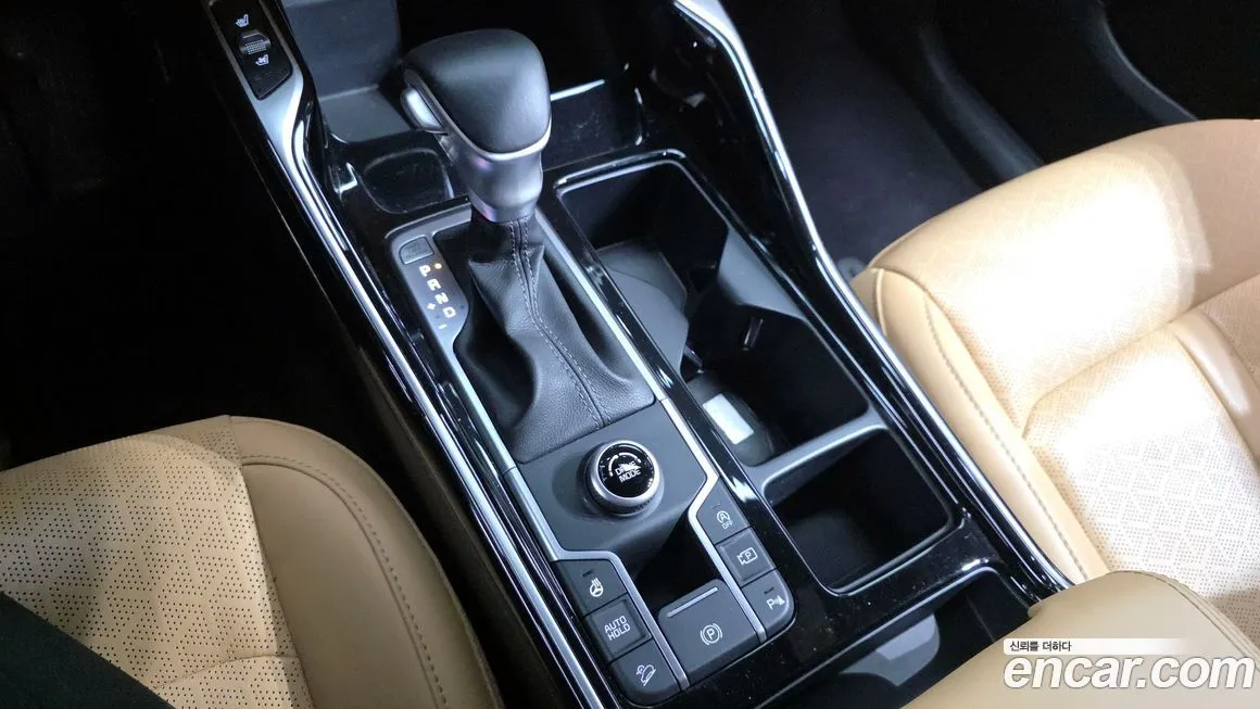 Kia Sorento — фото 9