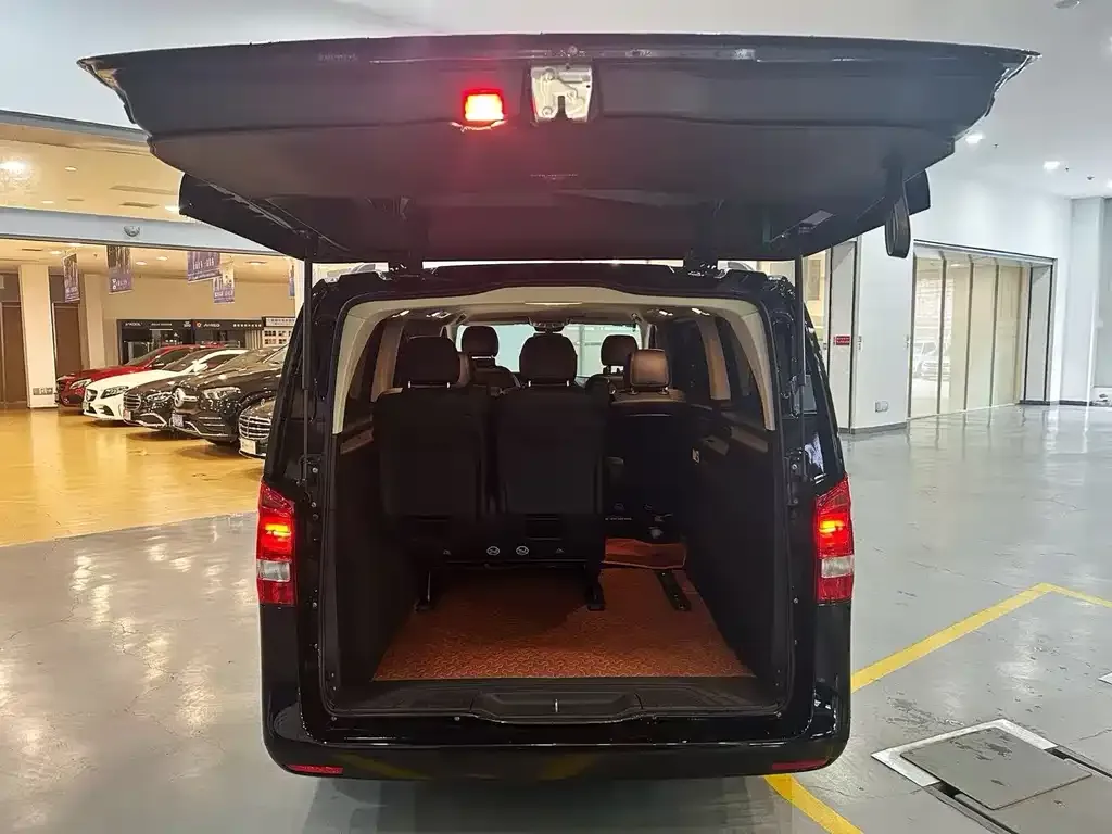 Mercedes-Benz Vito 2023 из CN, фото 10