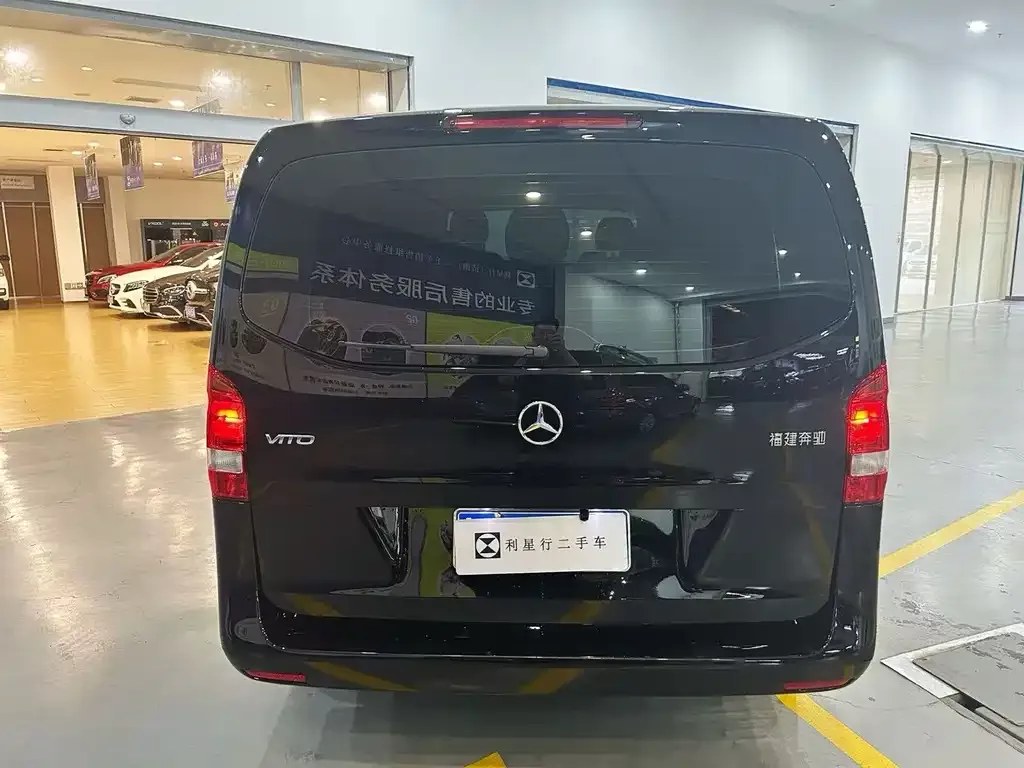 Mercedes-Benz Vito 2023 из CN, фото 8