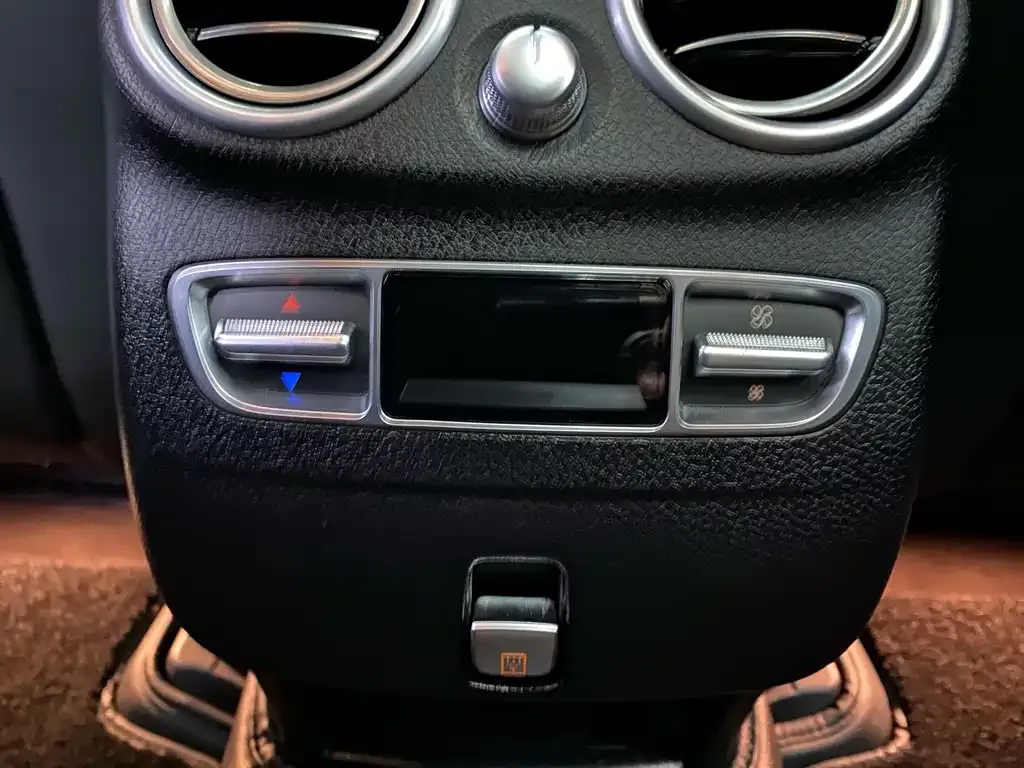 Mercedes-Benz GLC 2023 из CN, фото 9