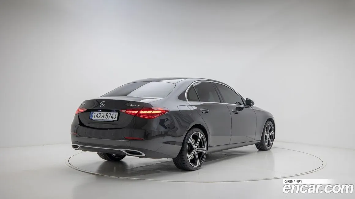 Mercedes-Benz C-Class 2023 из KR, фото 2