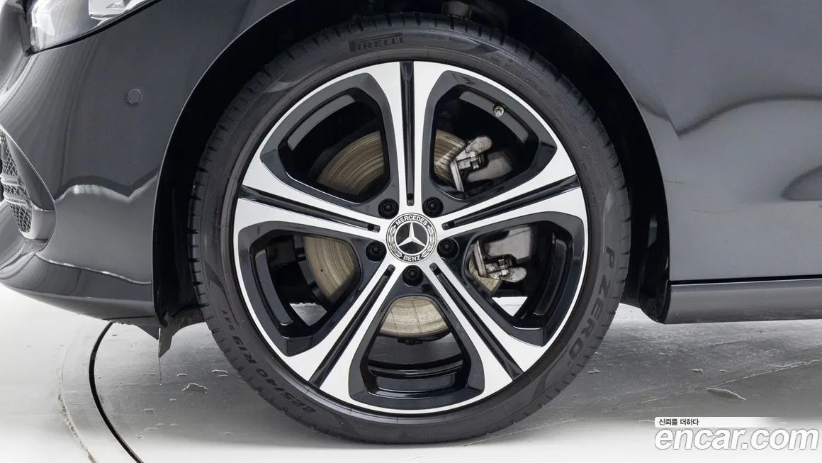Mercedes-Benz C-Class 2023 из KR, фото 5