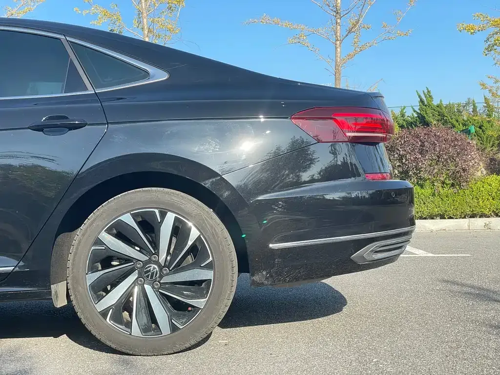 Volkswagen Passat 2024 из CN, фото 7