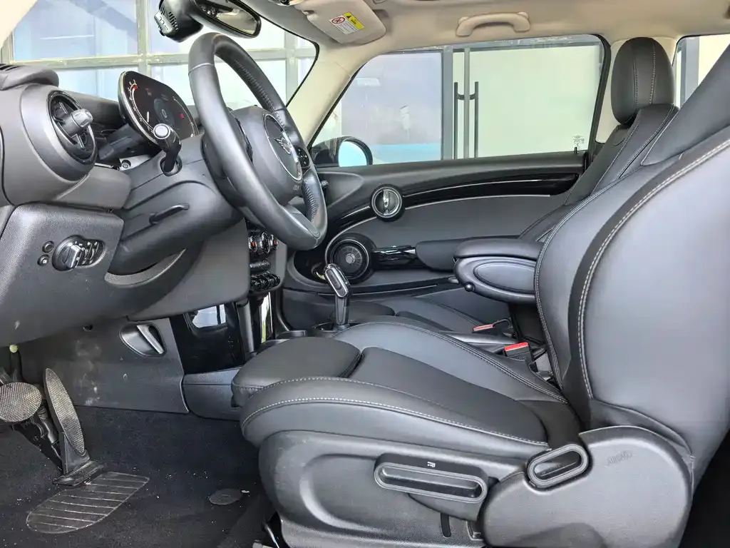 MINI Cooper (3-door) 2022 из CN, фото 10