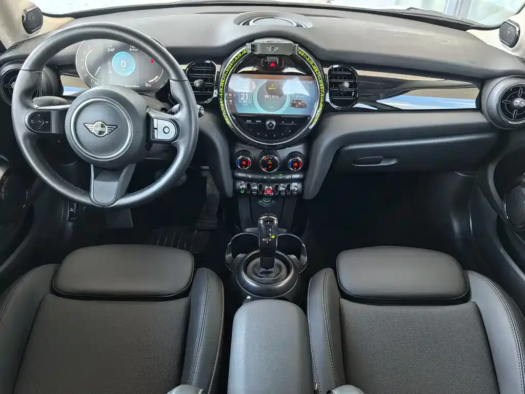 MINI Cooper (3-door) 2022 из CN, фото 6