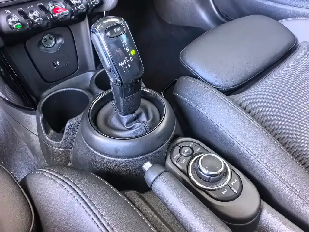 MINI Cooper (3-door) 2022 из CN, фото 7