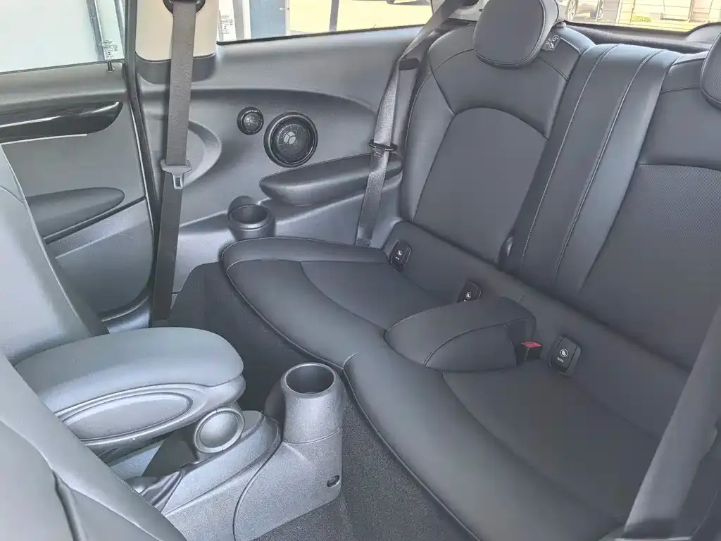 MINI Cooper (3-door) 2022 из CN, фото 8