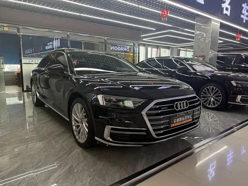 Audi A8 2023 из CN, фото 1
