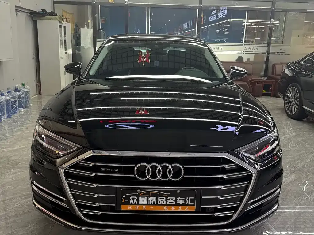 Audi A8 2023 из CN, фото 2