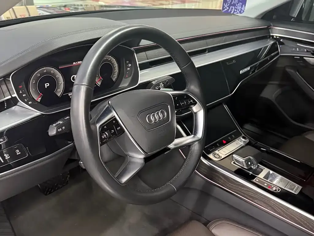 Audi A8 2023 из CN, фото 4