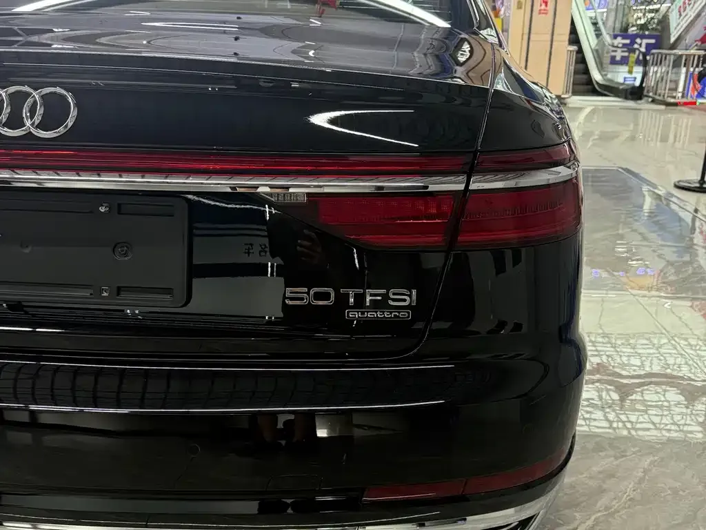 Audi A8 2023 из CN, фото 8