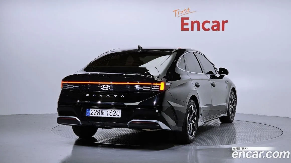 Hyundai Sonata 2024 из KR, фото 2