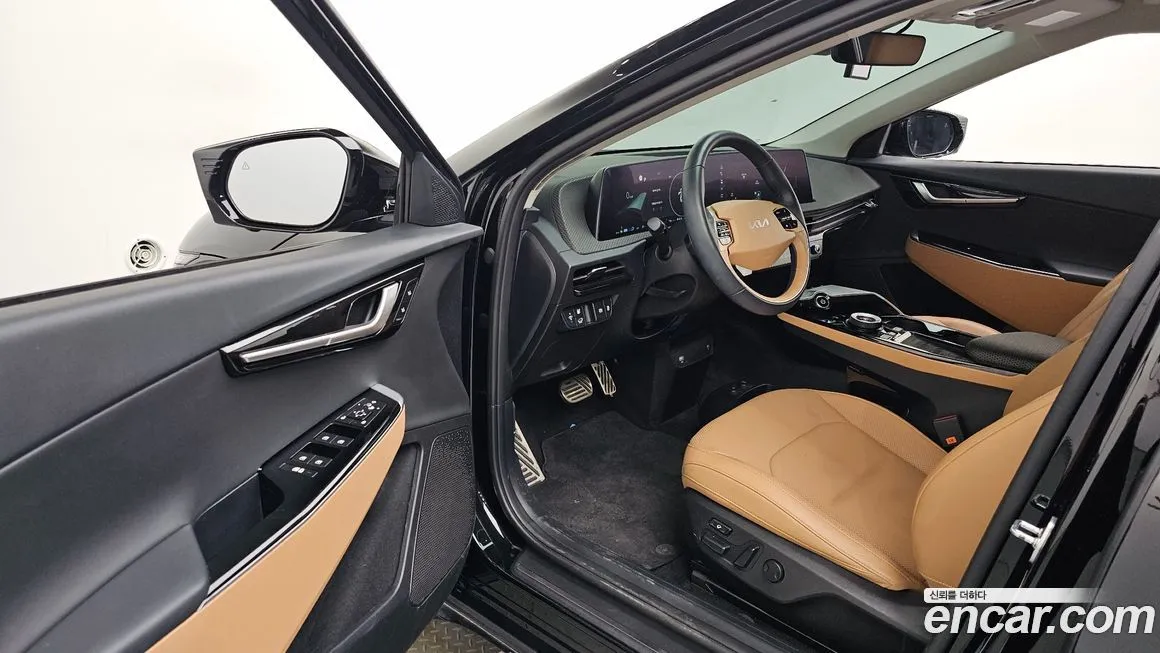Kia EV6 2023 из KR, фото 10