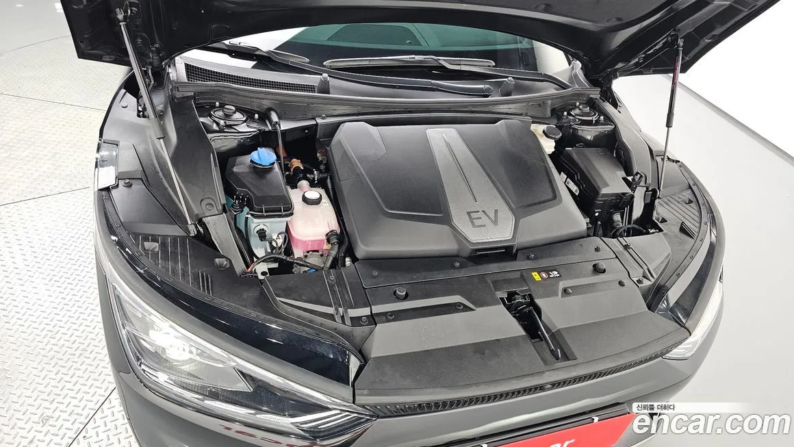 Kia EV6 2023 из KR, фото 6