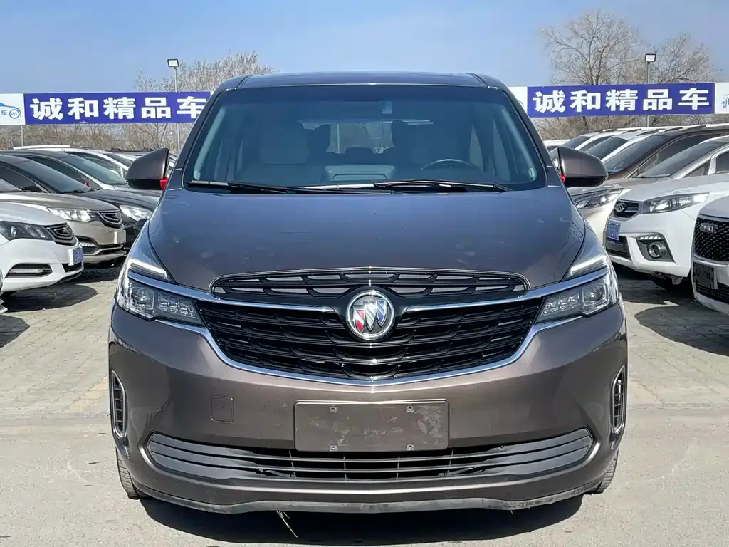Buick GL8 2022 из CN, фото 2
