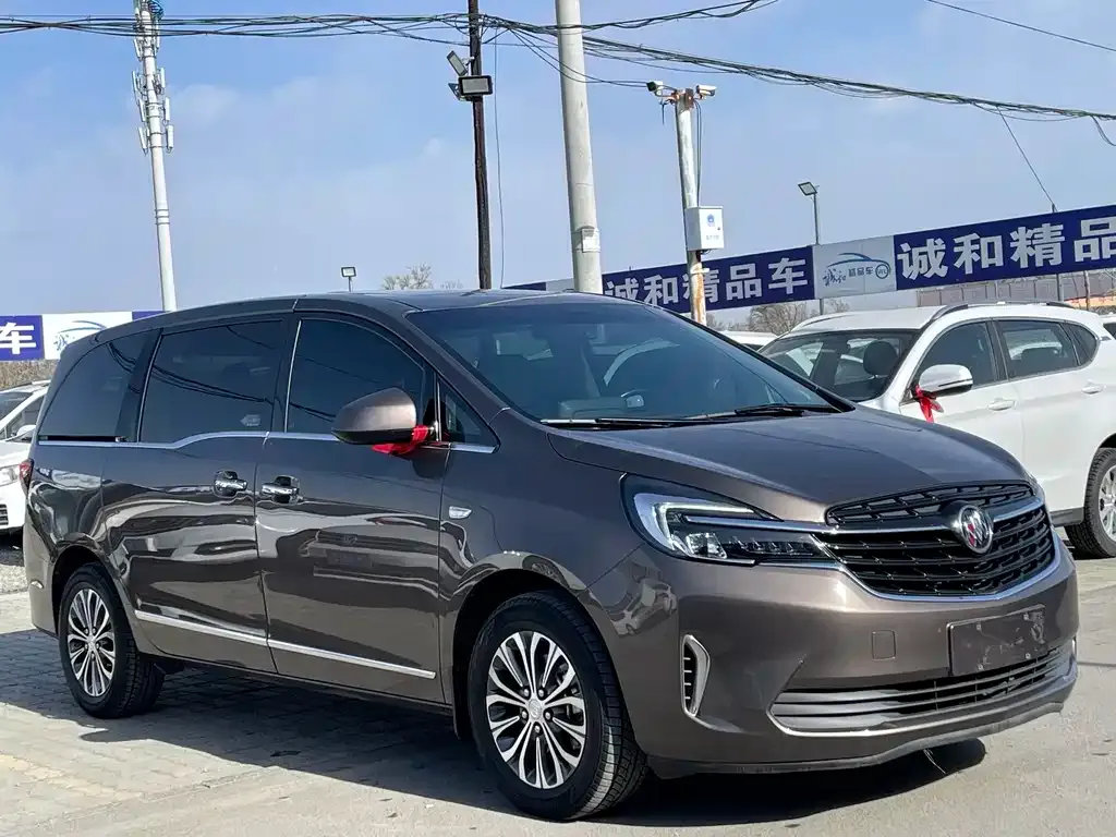Buick GL8 2022 из CN, фото 3