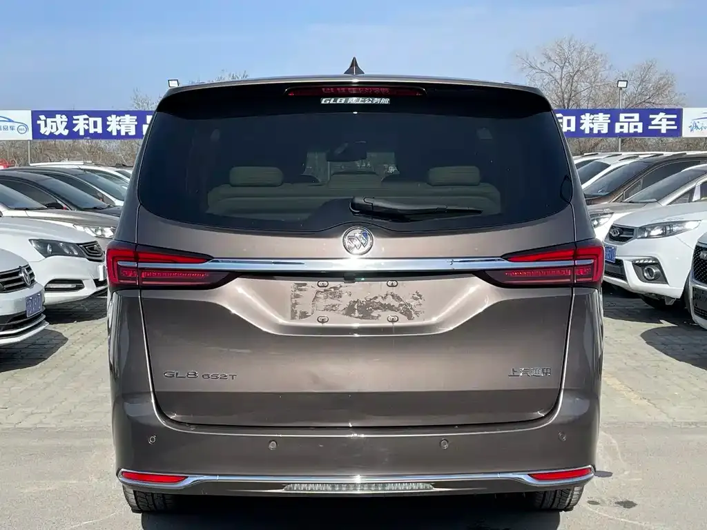 Buick GL8 2022 из CN, фото 9