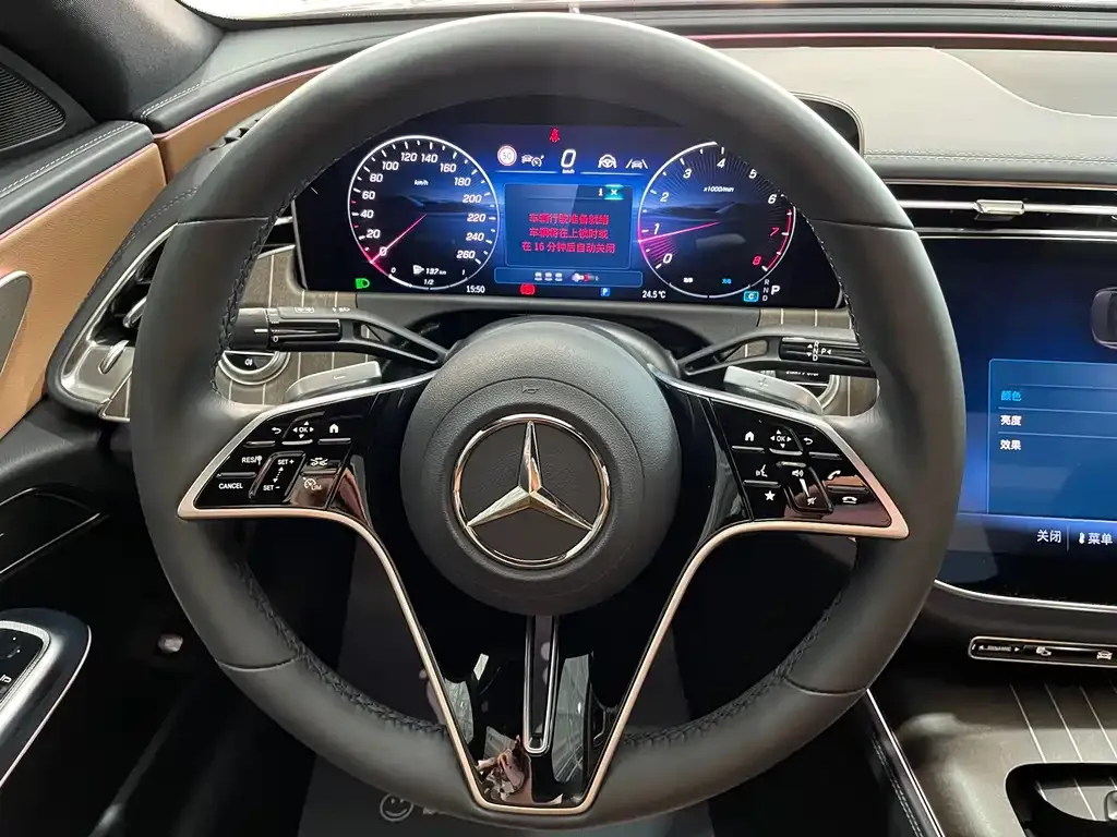 Mercedes-Benz E-Class 2024 из CN, фото 10