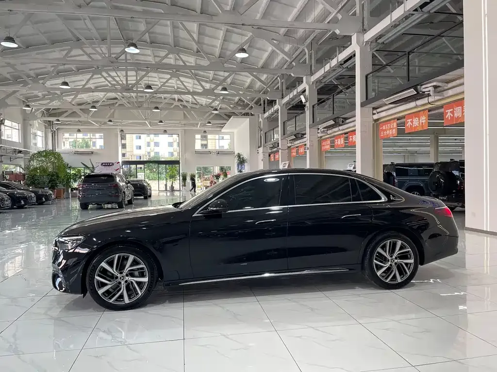Mercedes-Benz E-Class 2024 из CN, фото 3