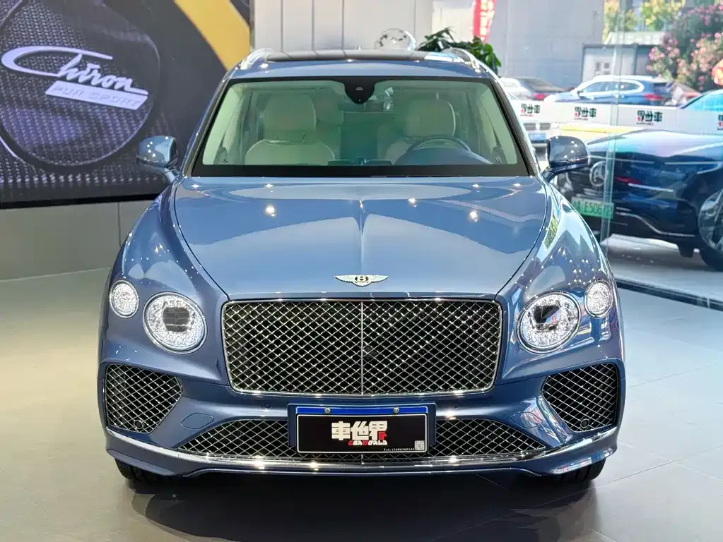 Bentley Bentayga 2021 из CN, фото 2
