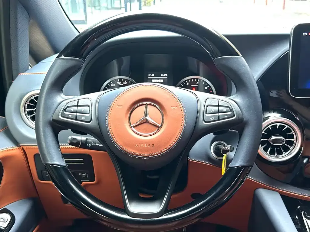 Mercedes-Benz Vito 2024 из CN, фото 6