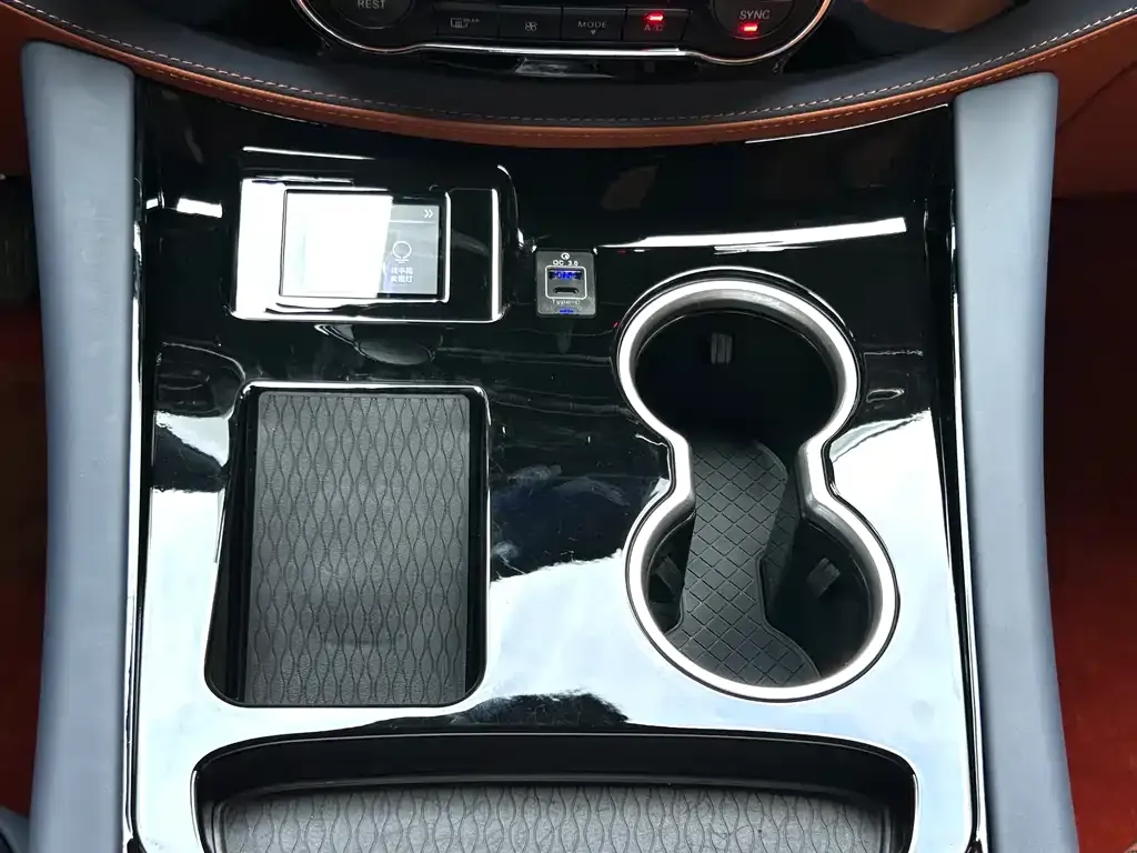 Mercedes-Benz Vito 2024 из CN, фото 8