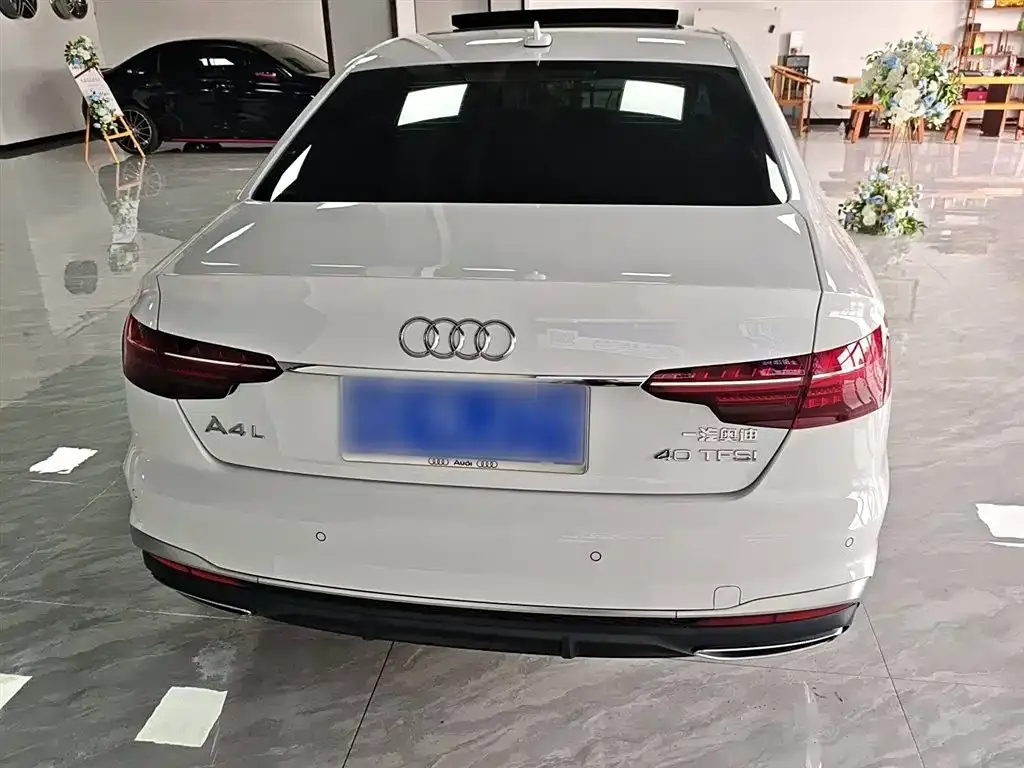 Audi A4L 2024 из CN, фото 6