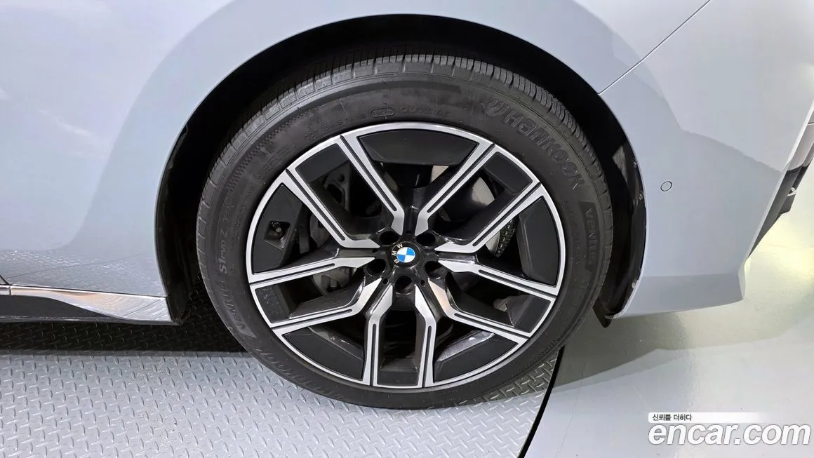 BMW 7-Series 2024 из KR, фото 5