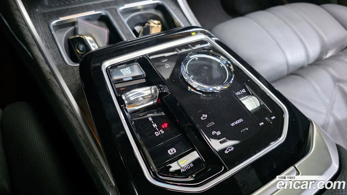 BMW 7-Series 2024 из KR, фото 9