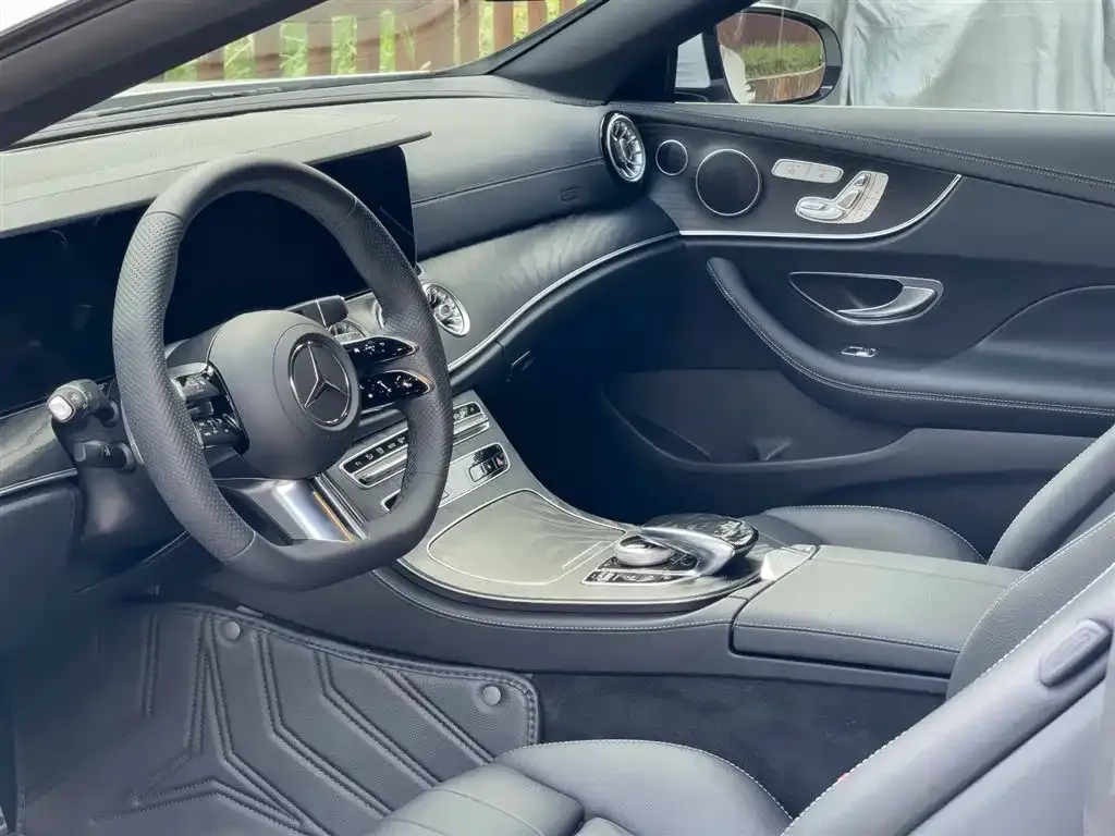 [object Object] E-Class (Import) 2023 из CN, фото 9