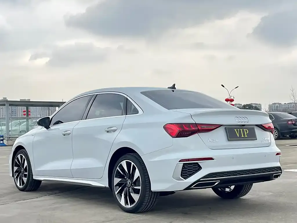 Audi A3 2024 из CN, фото 4