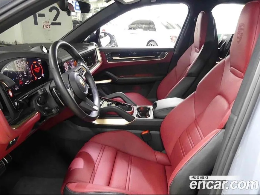 Porsche Cayenne 2024 из KR, фото 8