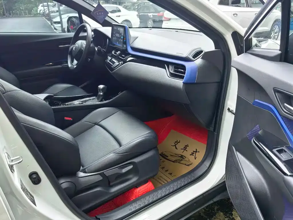 Toyota C-HR 2021 из CN, фото 5