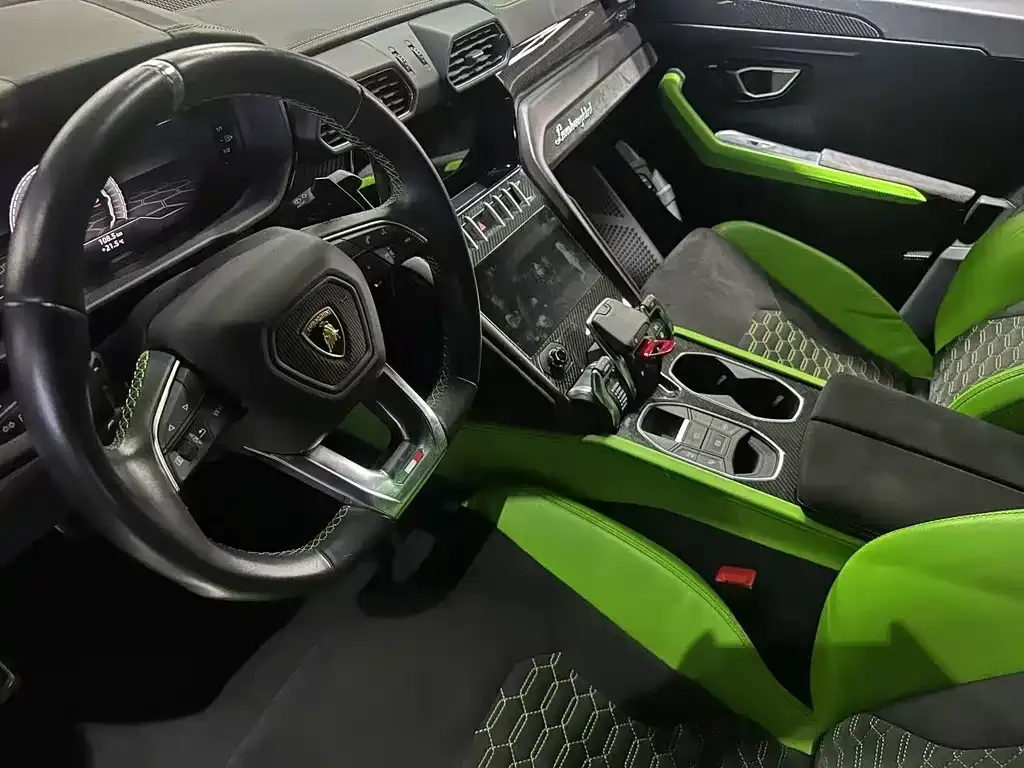 Lamborghini Urus 2021 из CN, фото 7
