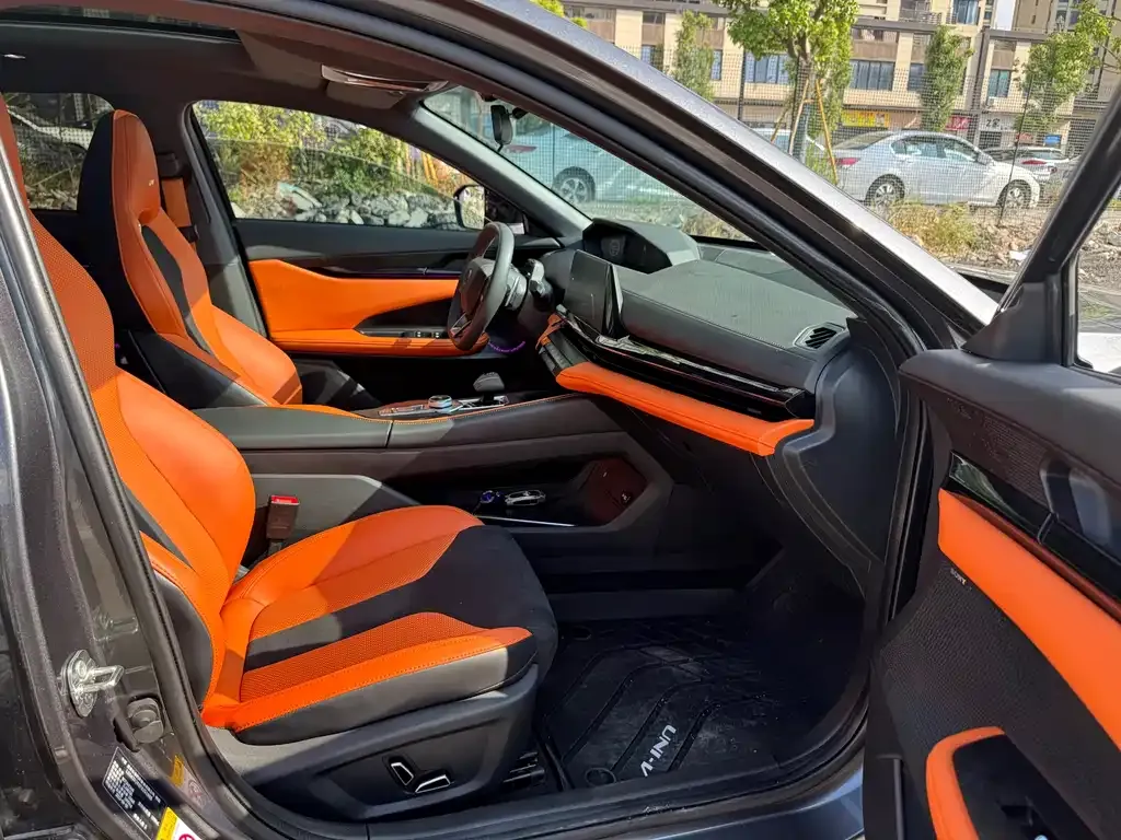 Changan UNI-V 2023 из CN, фото 7