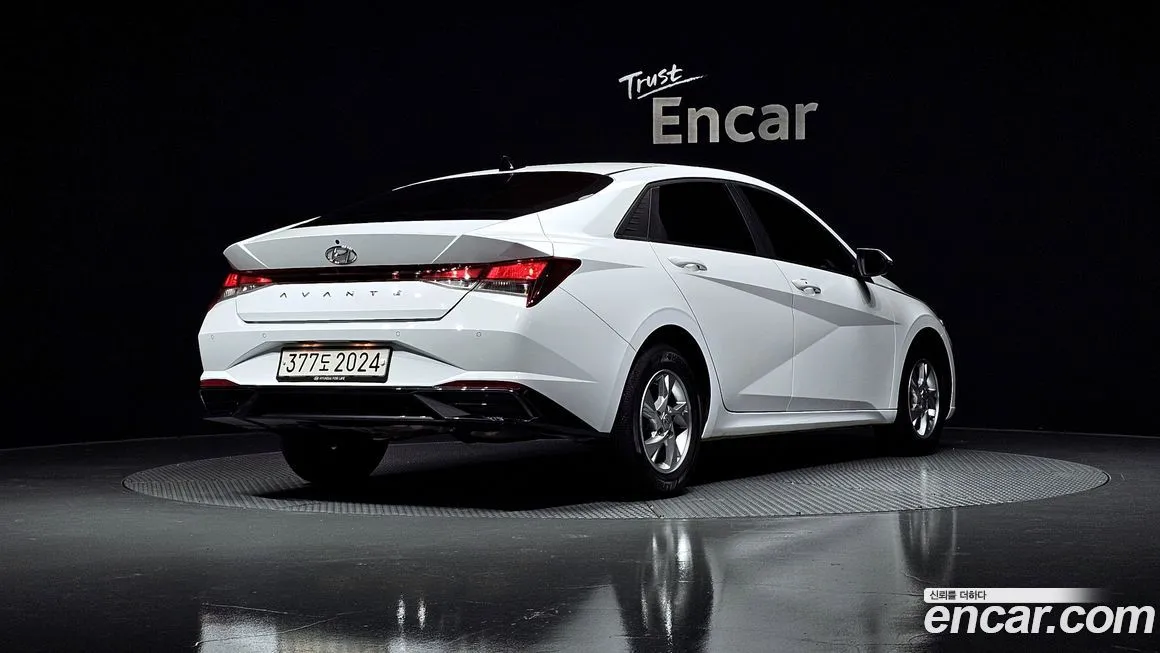 Hyundai AVANTE 2022 из KR, фото 2
