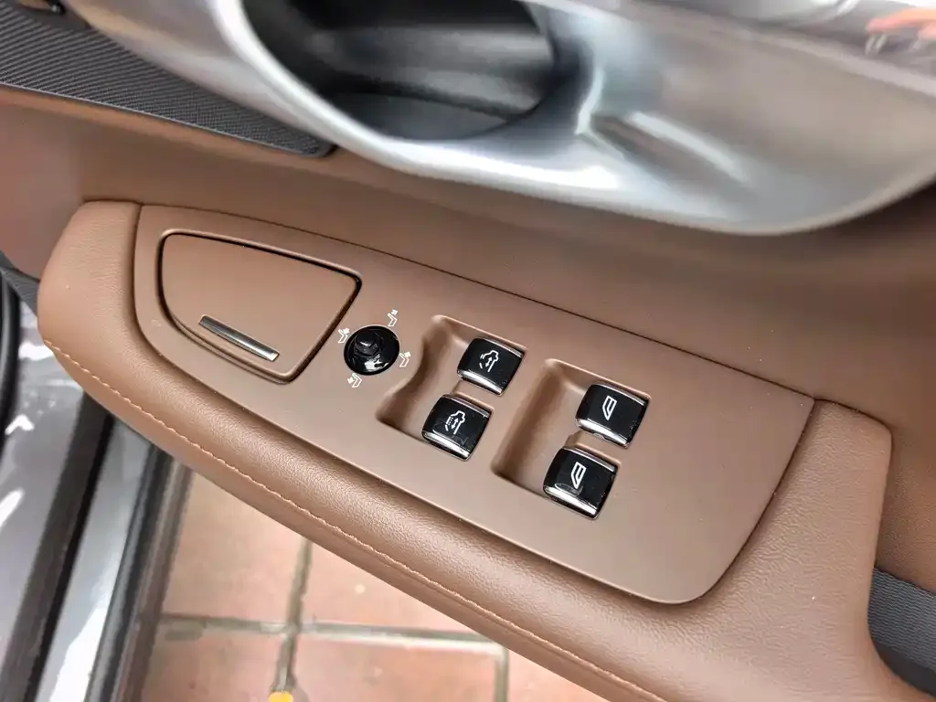 Volvo S90 2024 из CN, фото 10