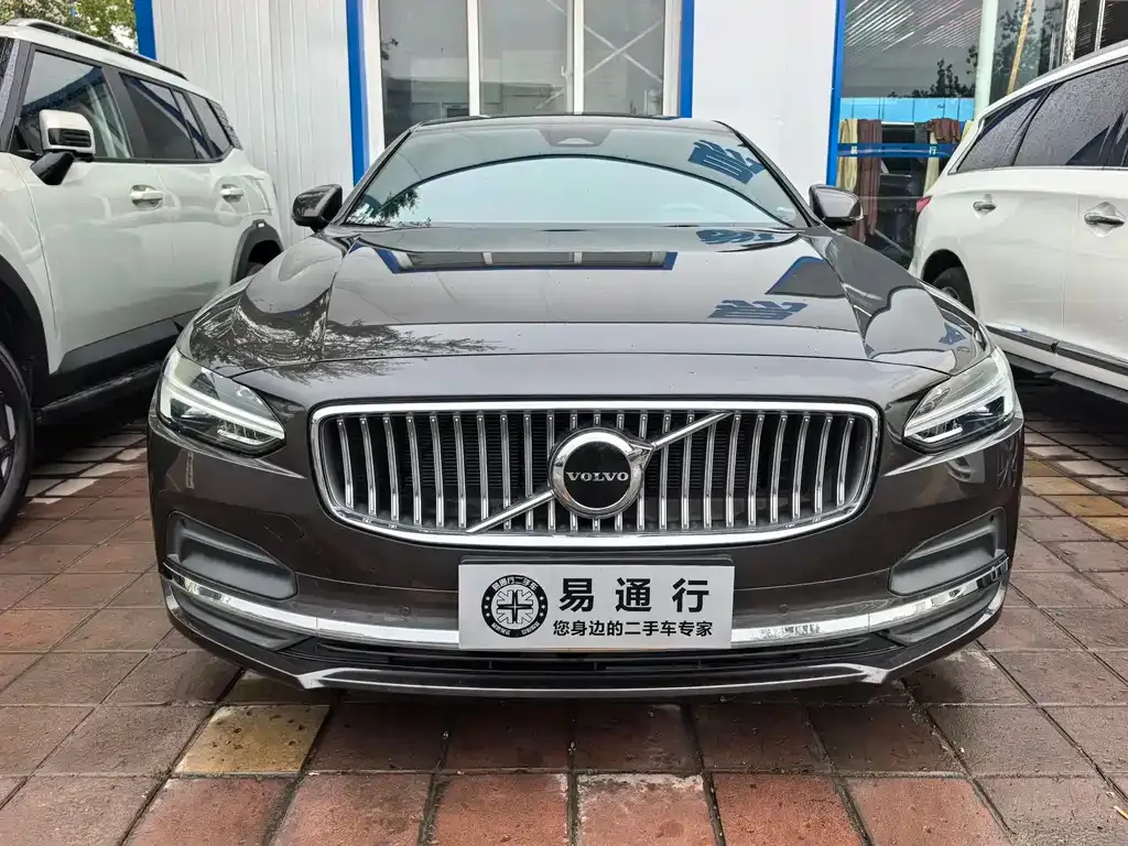 Volvo S90 2024 из CN, фото 2