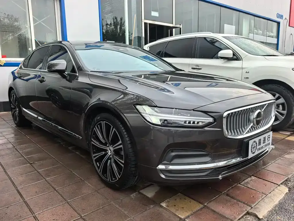 Volvo S90 2024 из CN, фото 3