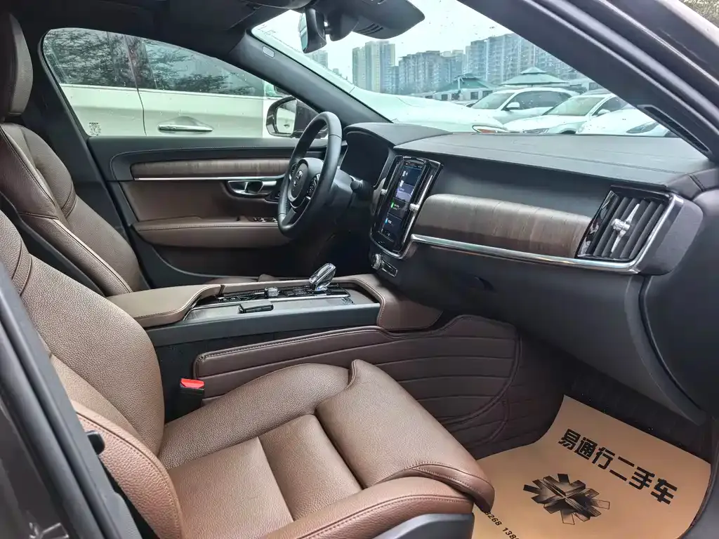 Volvo S90 2024 из CN, фото 8