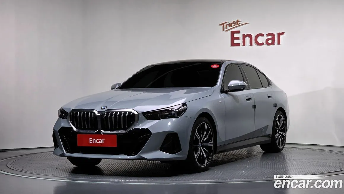 BMW 5-Series 2024 из KR, фото 1