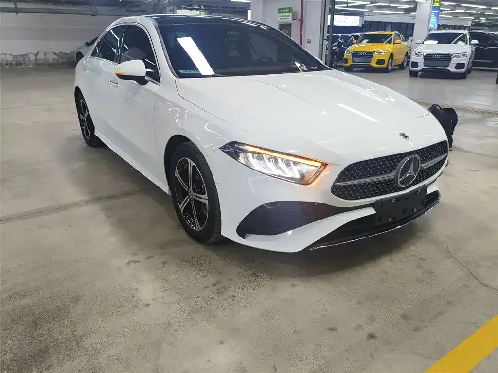 Mercedes-Benz A-Class 2023 из CN, фото 4